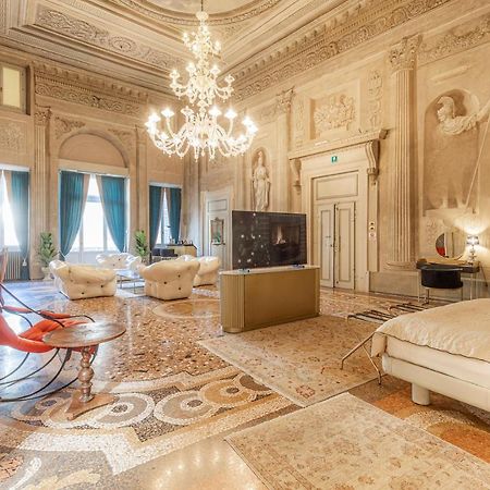 Corte Realdi - Palazzo Camozzini เวโรนา ภายนอก รูปภาพ