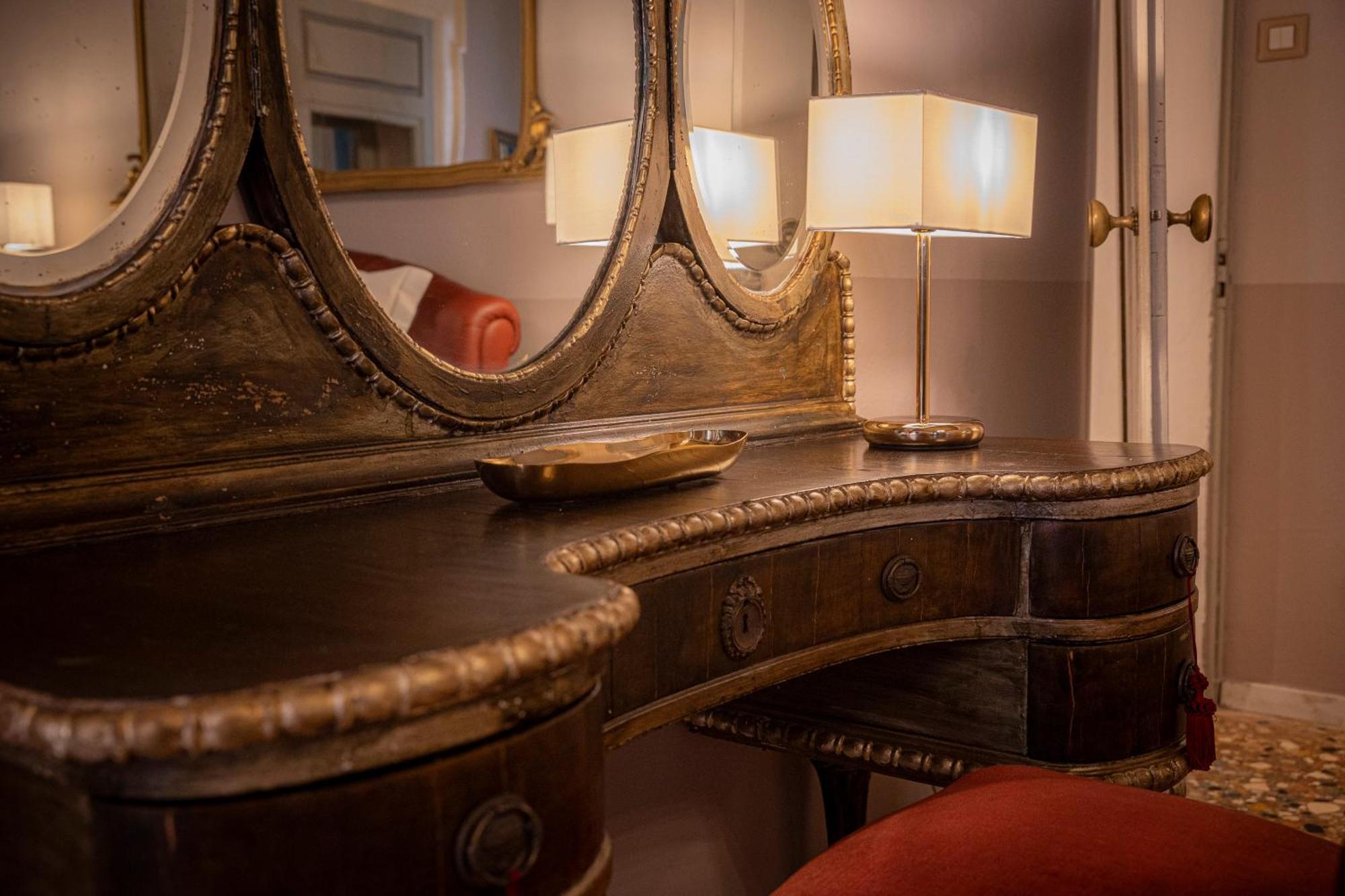 Corte Realdi - Palazzo Camozzini เวโรนา ภายนอก รูปภาพ