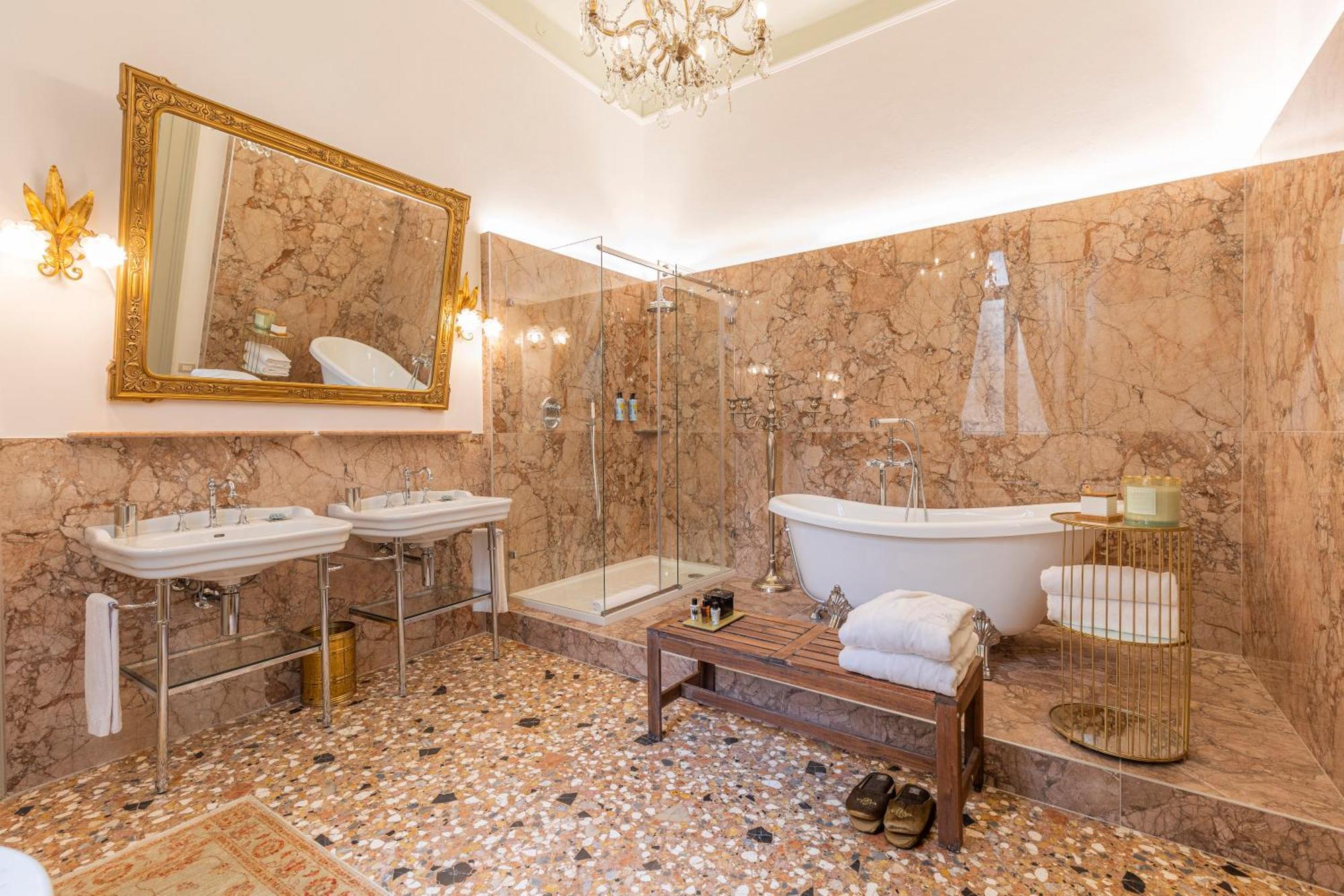 Corte Realdi - Palazzo Camozzini เวโรนา ภายนอก รูปภาพ