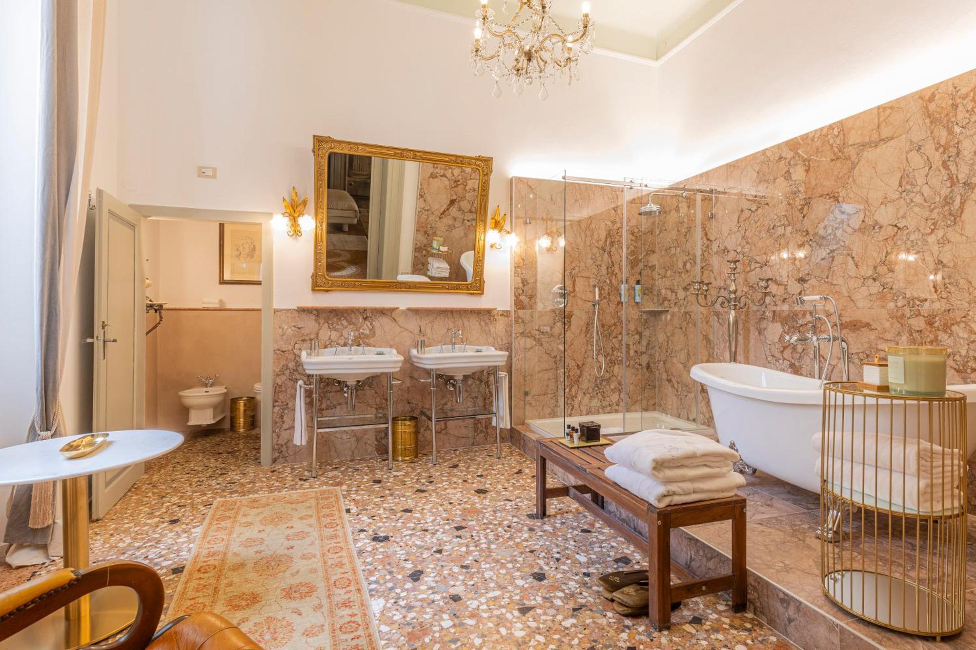 Corte Realdi - Palazzo Camozzini เวโรนา ภายนอก รูปภาพ